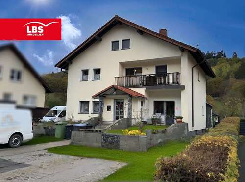 Foto - Haus zum Kaufen in Marsberg 297.500,00 € 275.56 m²