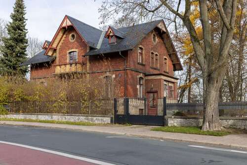 Foto - Haus zum Kaufen in Hof 1.250.000,00 € 300 m²