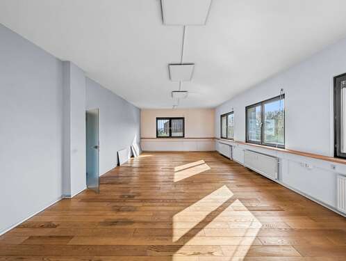 Foto - Büro in Neu-Anspach 1.130,00 € 133 m²