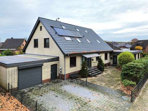 Foto - Haus zum Kaufen in Hohenlockstedt 599.000,00 € 258 m²