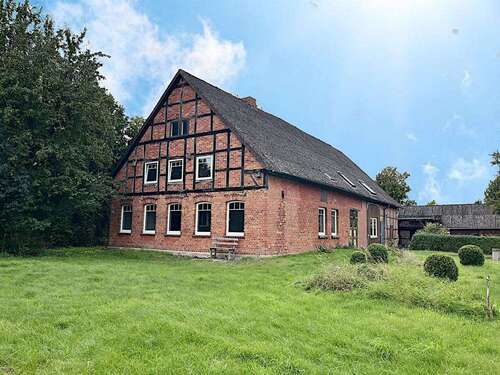 Foto - Haus zum Kaufen in Küsten 215.000,00 € 205 m²