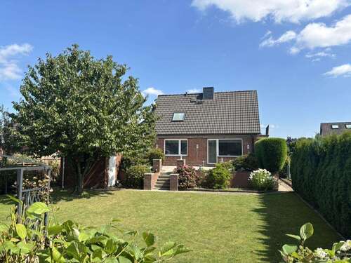 Foto - Haus zum Kaufen in Henstedt-Ulzburg 350.000,00 € 97 m²