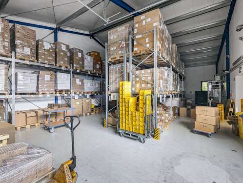 Foto - Halle in Neu-Anspach 2.870,00 € 169 m²