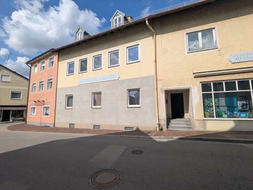 Foto - Wohnung zum Mieten in Buchbach 700,00 € 100 m²