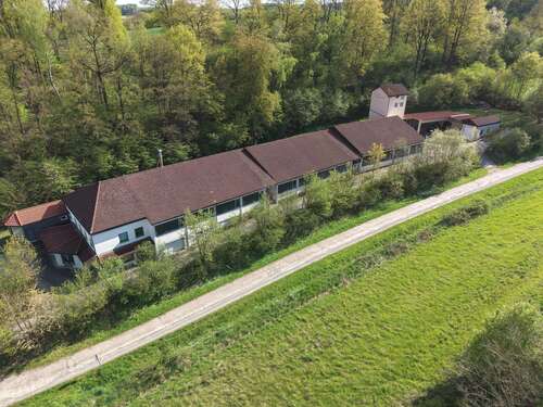 Foto - Halle in Rattelsdorf 935.000,00 € 1300 m²