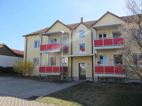 Foto - Wohnung zum Mieten in Plößberg 477,00 € 80.97 m²