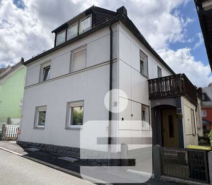 Foto - Haus zum Kaufen in Schwarzenbach a.Wald 129.000,00 € 161.35 m²