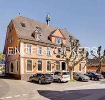 Haus zum Kaufen in Vogtsburg im Kaiserstuhl 1.280.000,00 € 251 m²