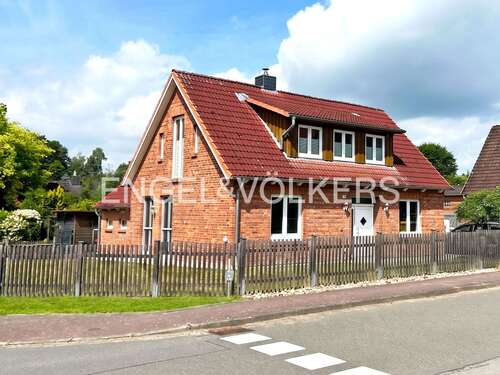 Foto - Haus zum Kaufen in Drestedt 385.000,00 € 140 m²