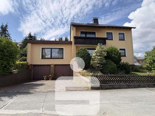 Foto - Haus zum Kaufen in Schwarzenbach a.Wald 178.000,00 € 167.89 m²
