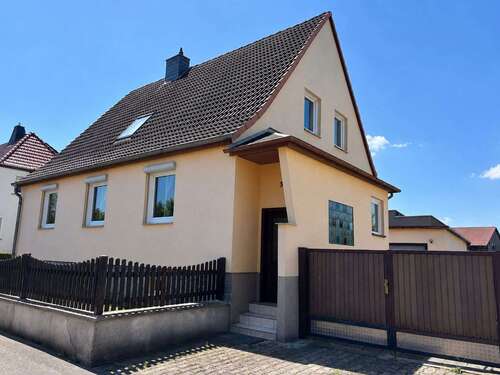 Foto - Haus zum Kaufen in Drei Gleichen 154.000,00 € 110 m²