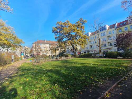 Foto - Haus zum Kaufen in Berlin 2.000.000,00 € 857.9 m²