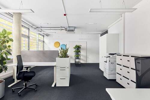 Foto - Büro in Ismaning 260,00 € 4 m² - 260,00&nbsp;EUR Kaltmiete, ca.&nbsp; 4,00&nbsp;m&sup2;