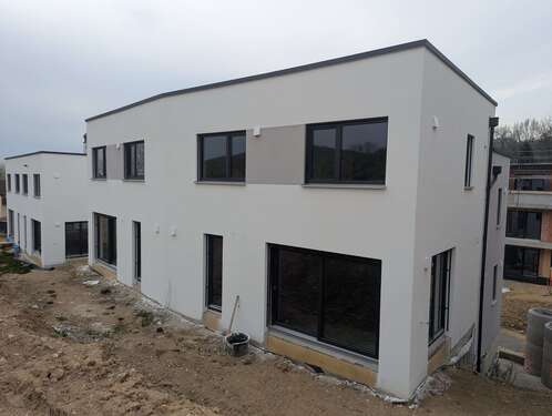 Foto - Haus zum Kaufen in Deggendorf 599.900,00 € 140.81 m²