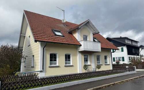 Foto - Haus zum Kaufen in Leutkirch im Allgäu Gebrazhofen 598.000,00 € 162.65 m²