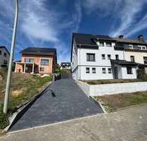 Haus zum Kaufen in Warstein-Hirschberg 369.000,00 € 132.7 m²