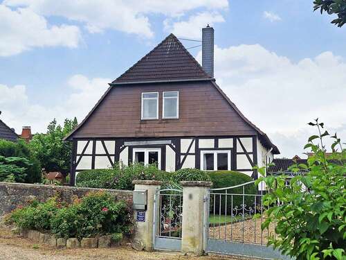Foto - Haus zum Kaufen in Nordstemmen Adensen 375.000,00 € 367.05 m²