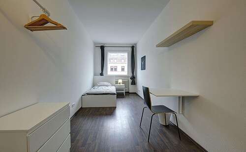 Foto - WG-Zimmer in Stuttgart 395,00 € 12 m²