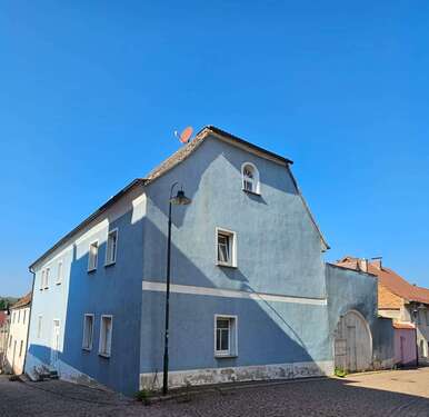 Foto - Wohnung zum Mieten in Löbejün 312,00 € 64.87 m²