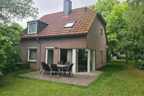 Foto - Haus zum Kaufen in Butjadingen 298.000,00 € 99 m²