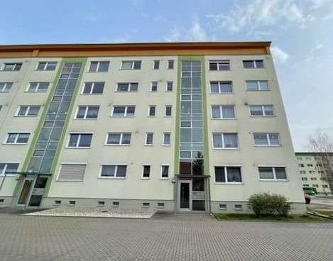 Foto - Wohnung zum Kaufen in Zeitz 102.000,00 € 102 m²