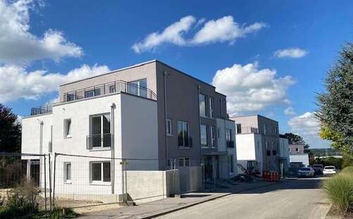 Foto - Wohnung zum Mieten in Essingen 1.960,00 € 134 m²