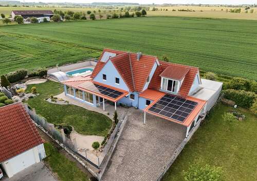 Foto - Haus zum Kaufen in Steinsfeld 875.000,00 € 230 m²