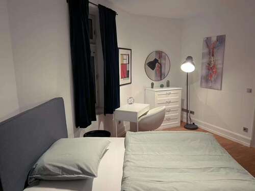 Foto - WG-Zimmer in Frankfurt am Main 899,00 € 25 m²