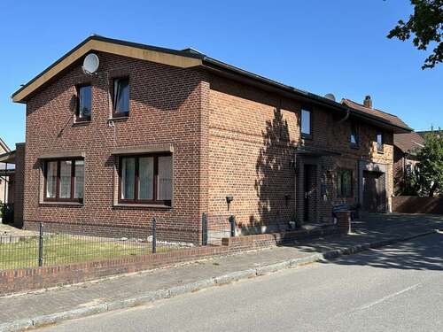 Foto - Haus zum Kaufen in Bühnsdorf 199.000,00 € 153 m²