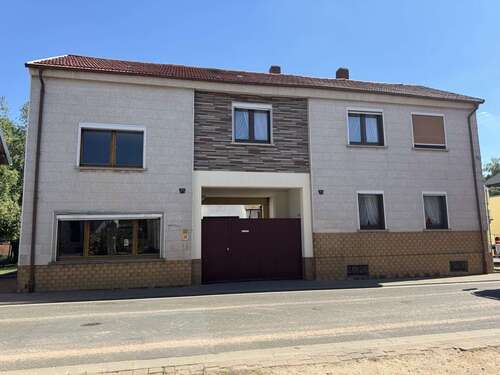 Foto - Haus zum Kaufen in Nack 266.000,00 € 191 m²