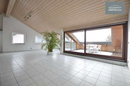 Foto - Wohnung zum Mieten in Leonberg-Gebersheim 1.950,00 € 193 m²