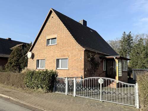Foto - Haus zum Kaufen in Schnega 130.000,00 € 135 m²