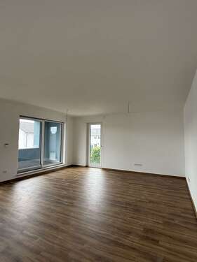 Foto - Wohnung zum Mieten in Irchenrieth 840,00 € 79.92 m²