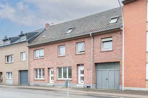 Foto - Haus zum Kaufen in Heinsberg Oberbruch 325.000,00 € 265 m²