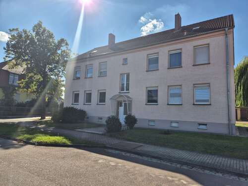Foto - Wohnung zum Kaufen in Osternienburg 47.300,00 € 68 m²