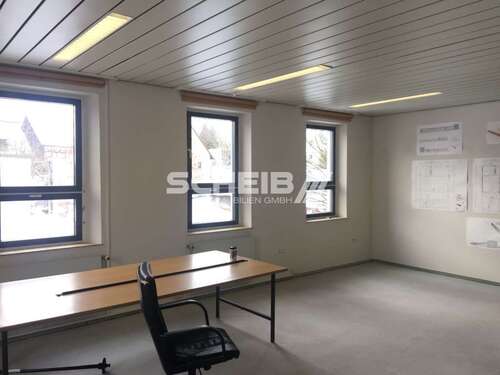 Foto - Büro in Schillingsfürst 950,00 € 151.12 m²