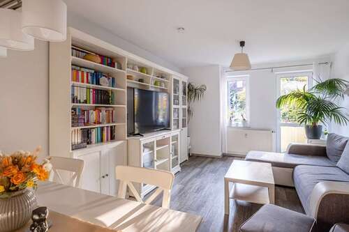Foto - Wohnung zum Kaufen in Berlin-Lichtenberg 350.000,00 € 77 m²