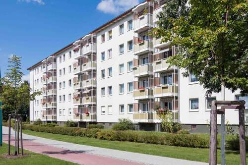 Foto - Wohnung zum Mieten in Hoyerswerda 383,00 € 69.69 m²