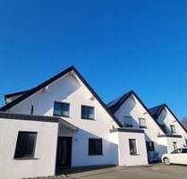 Haus zum Kaufen in Hille 1.250.000,00 € 446.83 m²