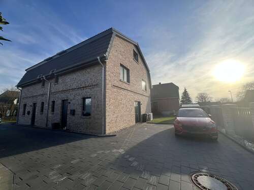 Foto - Haus zum Mieten in Henstedt-Ulzburg 1.875,00 € 140 m²