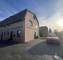 Haus zum Mieten in Henstedt-Ulzburg 1.875,00 € 140 m²