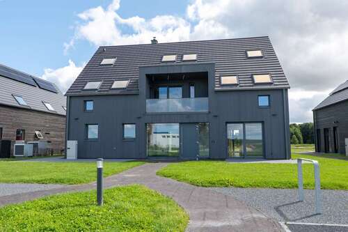 Foto - Haus zum Kaufen in Bergen auf Rügen Streu 1.858.000,00 € 343 m²