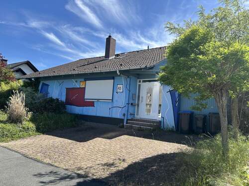 Foto - Haus zum Kaufen in Lichtenau 93.500,00 € 136 m²