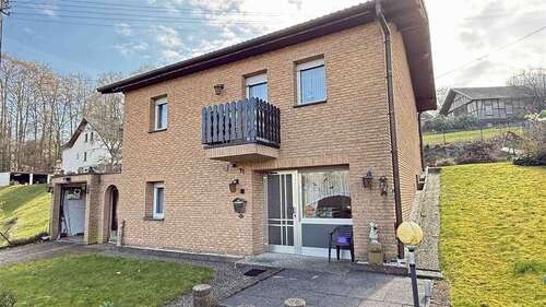 Foto - Haus zum Kaufen in Reichshof 165.000,00 € 99 m²