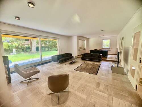Foto - Haus zum Kaufen in Mönchengladbach 1.670.000,00 € 229 m²