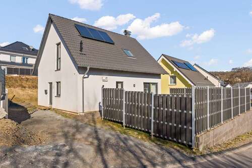 Foto - Haus zum Kaufen in Meinerzhagen 359.500,00 € 110.47 m²