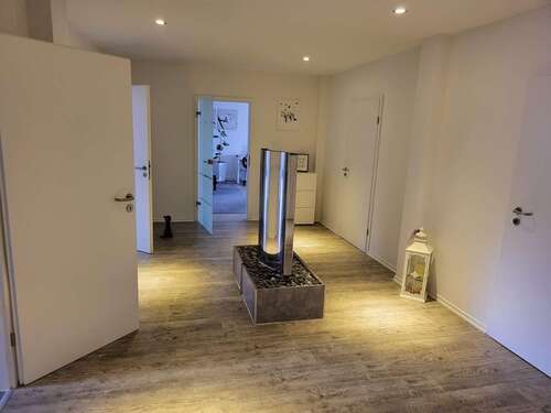 Foto - Wohnung zum Mieten in Glauchau 950,00 € 200 m²