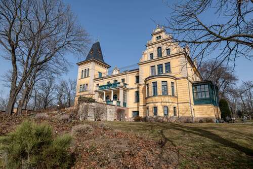 Foto - Wohnung zum Mieten in Radebeul 3.840,00 € 320 m²