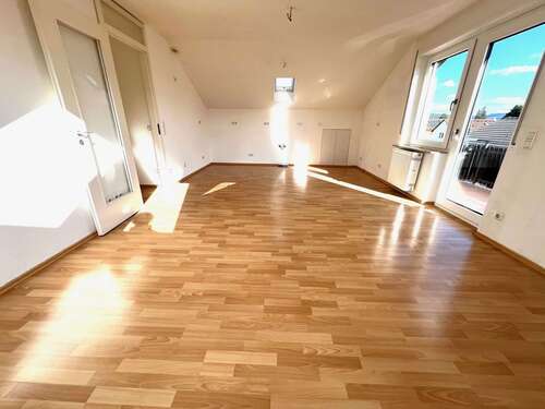 Foto - Wohnung zum Mieten in Großwallstadt 785,00 € 73 m²