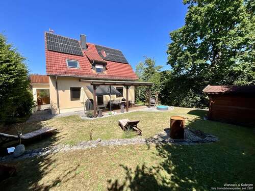 Foto - Haus zum Kaufen in Rednitzhembach 695.000,00 € 219.51 m²